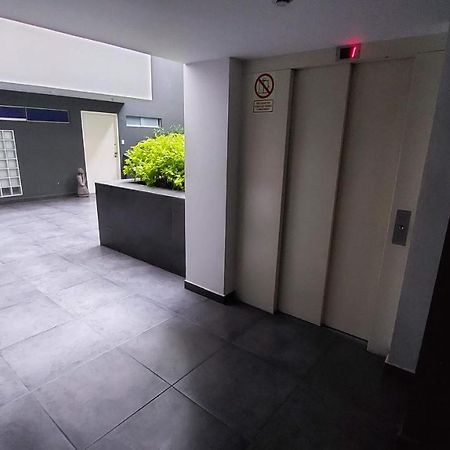 Confortable And Functional Apartment In Miraflores ! Lima Luaran gambar